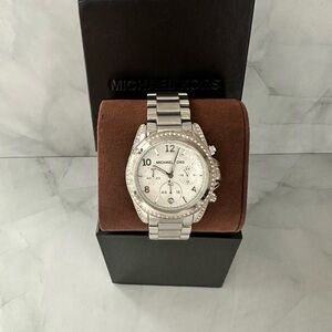 NWT Michael Kors MK5165 Stainless Steel Watch